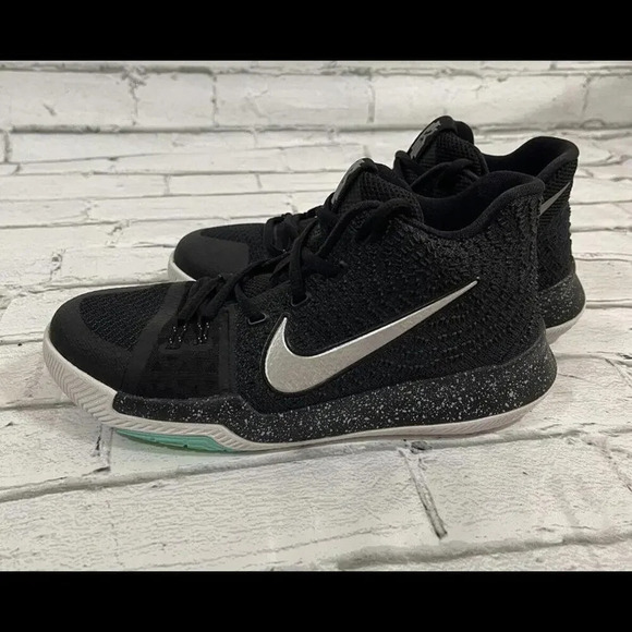 Size 6Y - Nike Kyrie 3 Mid Black Ice Sneakers - Picture 1 of 9